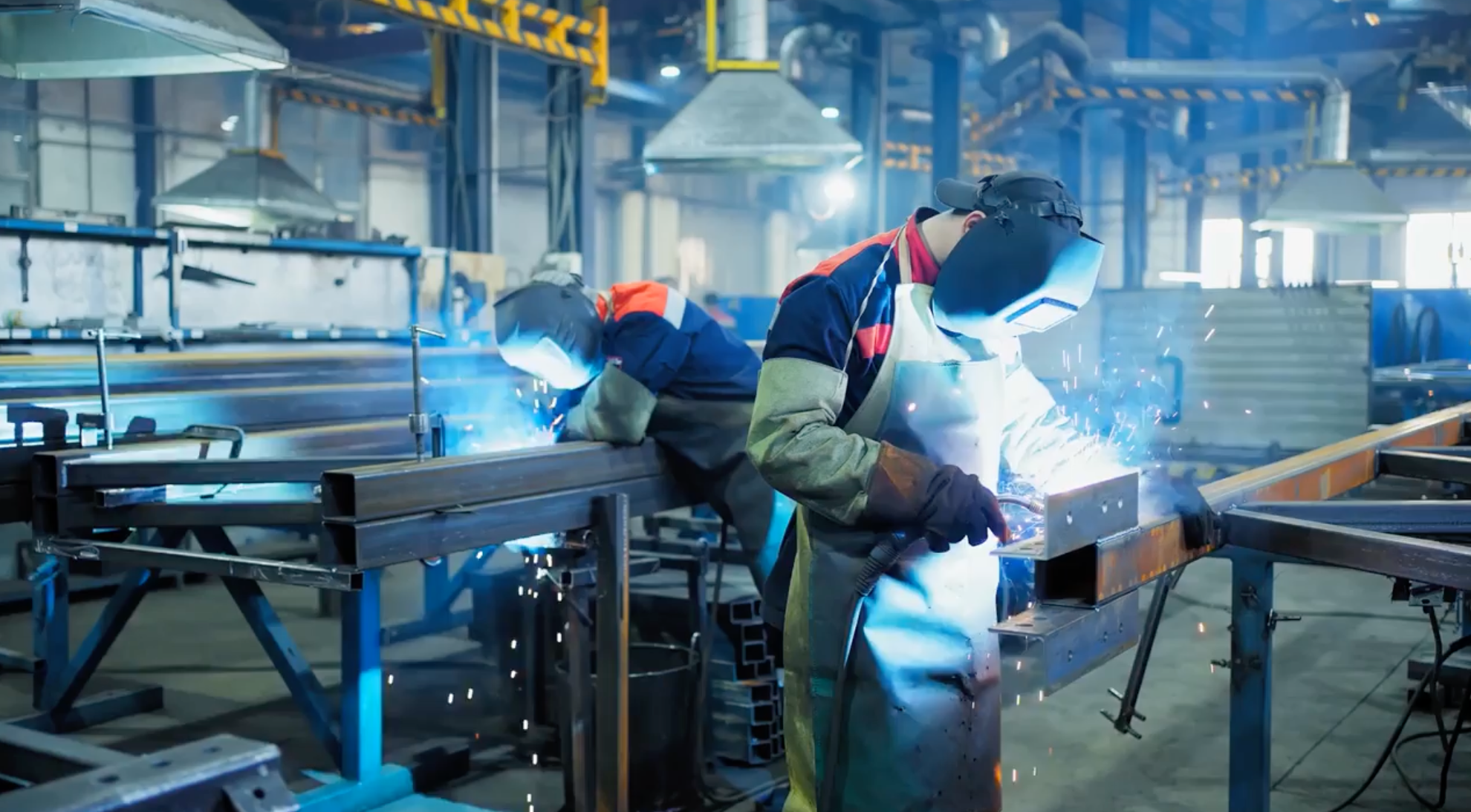 How this Manufacturer Tackled Employee Reliability by ‘Leading Well’ with Coil Specialist Inc.